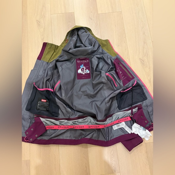 Spyder Solitaire GTX Pro Shell Jacket - Picture 8 of 8